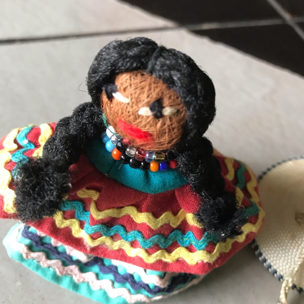 Vintage Seminole Indian palmetto husk doll - Picture 2 of 5
